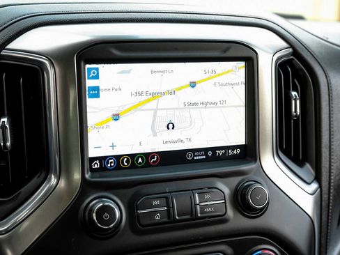 Used 2021 Chevrolet Silverado 1500 LTZ AWD/4WD image 21
