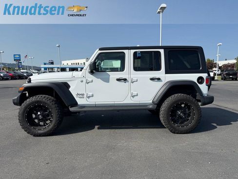 Used 2020 Jeep Wrangler Unlimited Sport S image 4