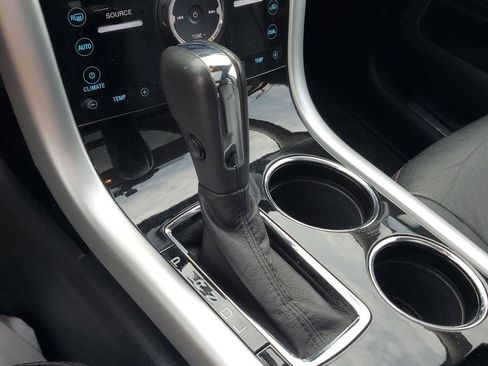 Used 2012 Ford Edge Limited FWD image 27