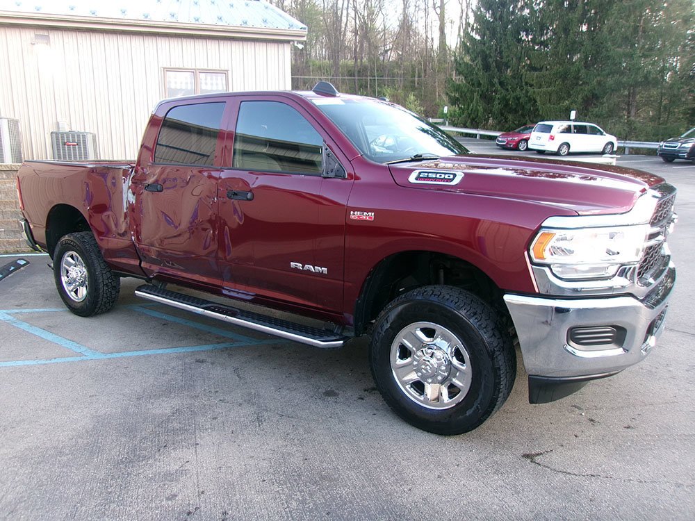 Used 2022 RAM 2500 Tradesman AWD/4WD image 1