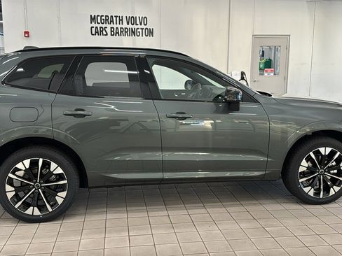 New 2026 Volvo XC60 B5 Plus w/ Climate Package image 4