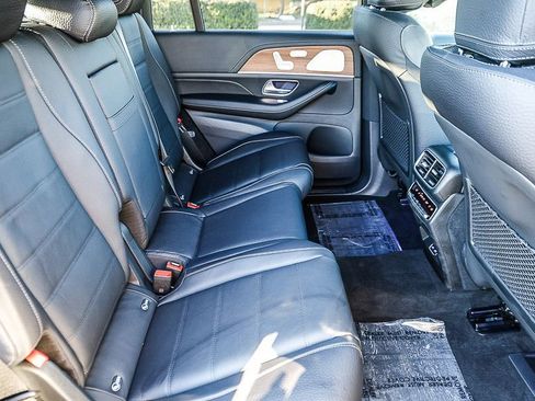 New 2026 Mercedes-Benz GLS 580 4MATIC image 18