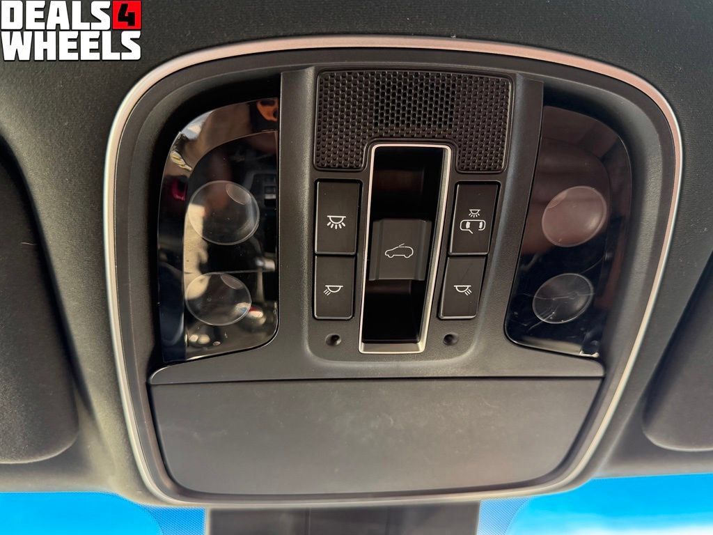 Used 2019 Kia Sorento SX FWD image 46