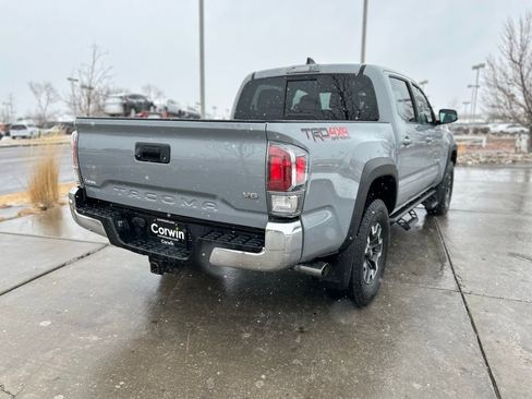 Used 2020 Toyota Tacoma TRD Off-Road image 8