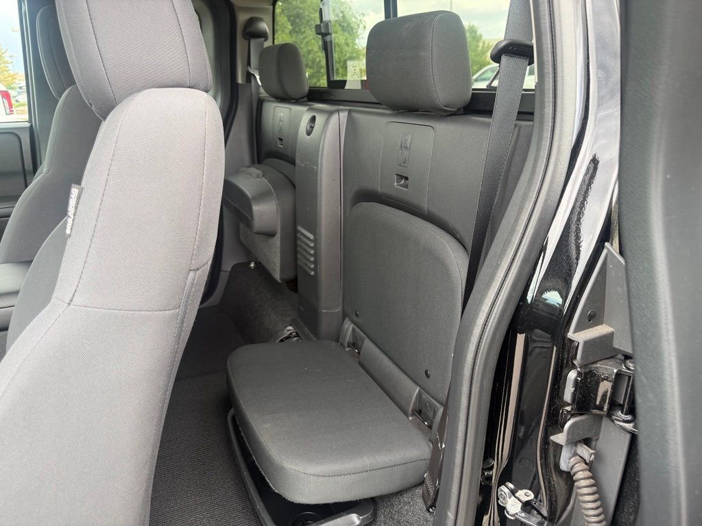 Used 2025 Nissan Frontier S RWD image 20
