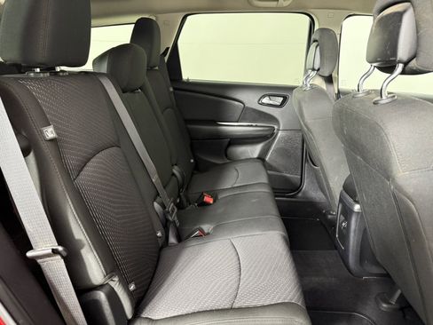 Used 2019 Dodge Journey SE w/ Connectivity Group image 13