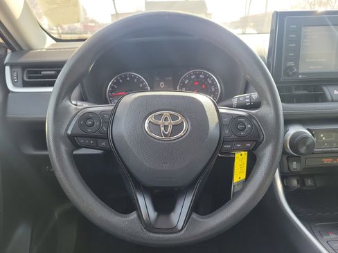 Used 2021 Toyota RAV4 LE image 21