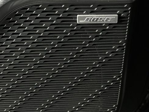 Used 2025 Buick Enclave Sport Touring image 21