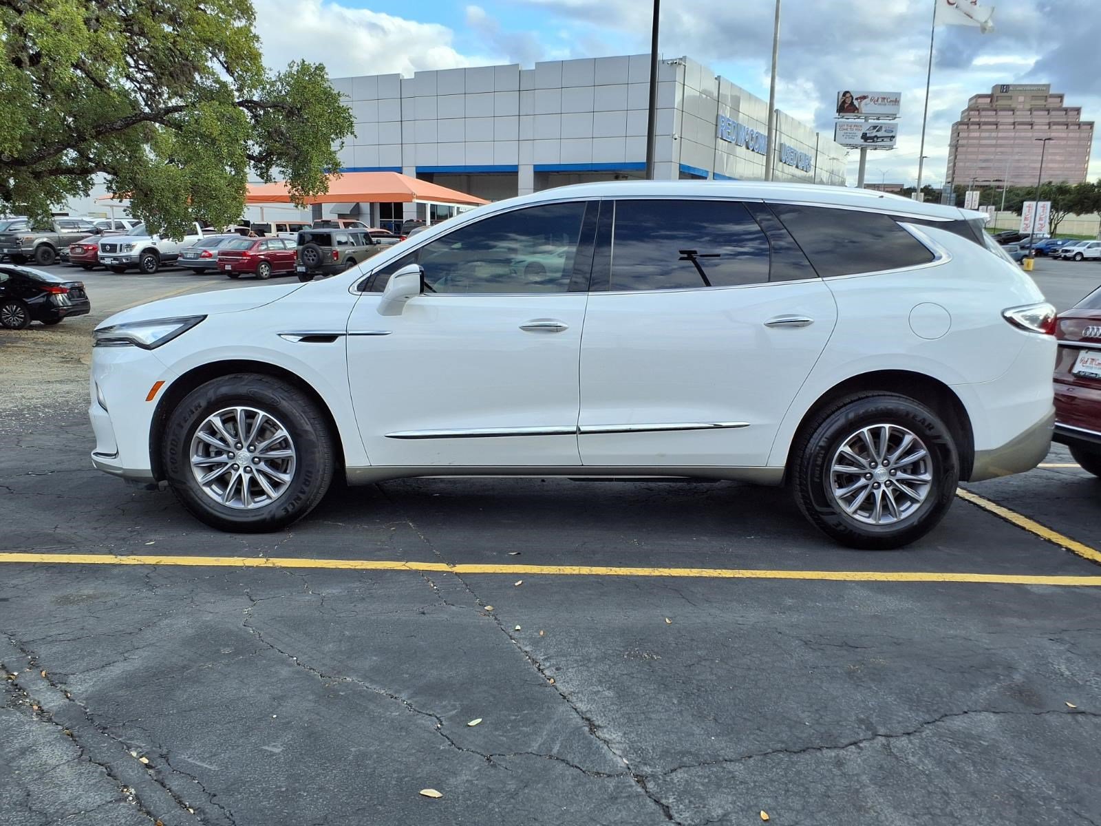 Used 2022 Buick Enclave Premium FWD image 5