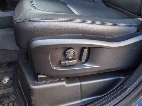 Used 2024 Land Rover Defender 110 S image 23