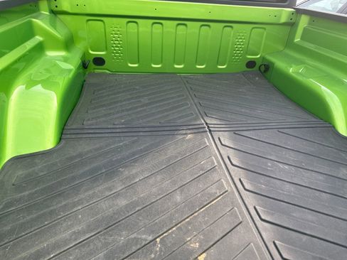 Used 2025 Jeep Gladiator Willys image 7