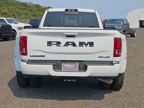 New 2026 RAM 3500 Laramie AWD/4WD image 6