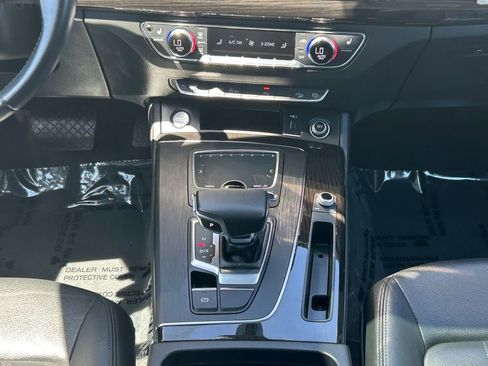 Used 2019 Audi Q5 2.0T Premium Plus w/ Premium Plus Package AWD/4WD image 26