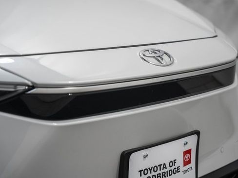 Used 2024 Toyota bZ4X XLE image 12