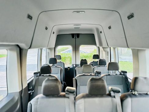 Used 2021 Ford Transit 350 XLT RWD image 19