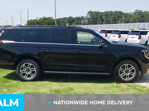 Used 2025 Ford Expedition Max Active AWD/4WD image 4