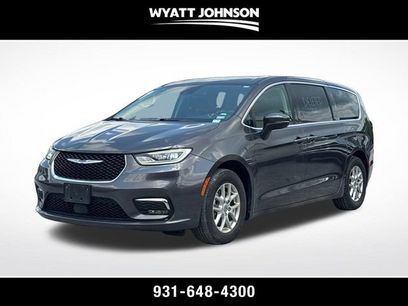 Used 2023 Chrysler Pacifica Touring-L