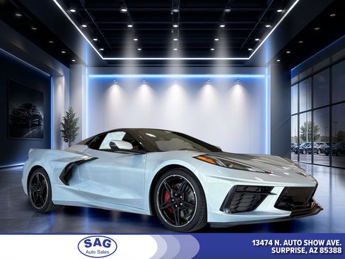 Used 2021 Chevrolet Corvette Stingray Premium Conv w/ Z51 Performance Package RWD image 1