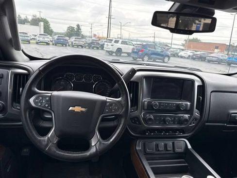 Used 2018 Chevrolet Silverado 1500 LTZ w/ LTZ Plus Package AWD/4WD image 9