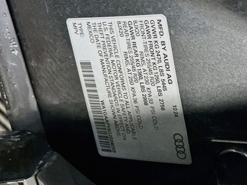 Used 2025 Audi Q5 2.0T Premium AWD/4WD image 12