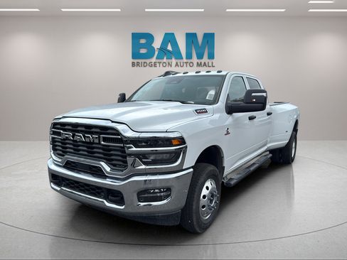 Used 2026 RAM 3500 Tradesman AWD/4WD image 3