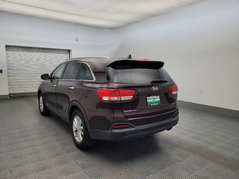 Used 2016 Kia Sorento AWD w/ LX Convenience Package image 5