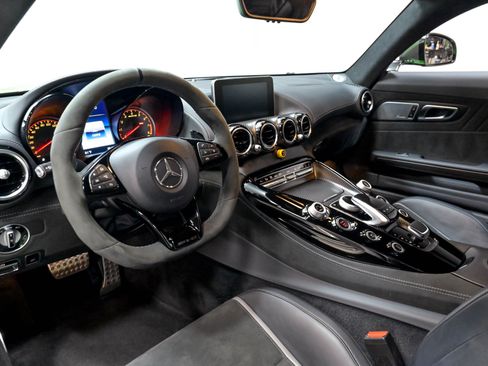 Used 2018 Mercedes-Benz AMG GT R Coupe image 9