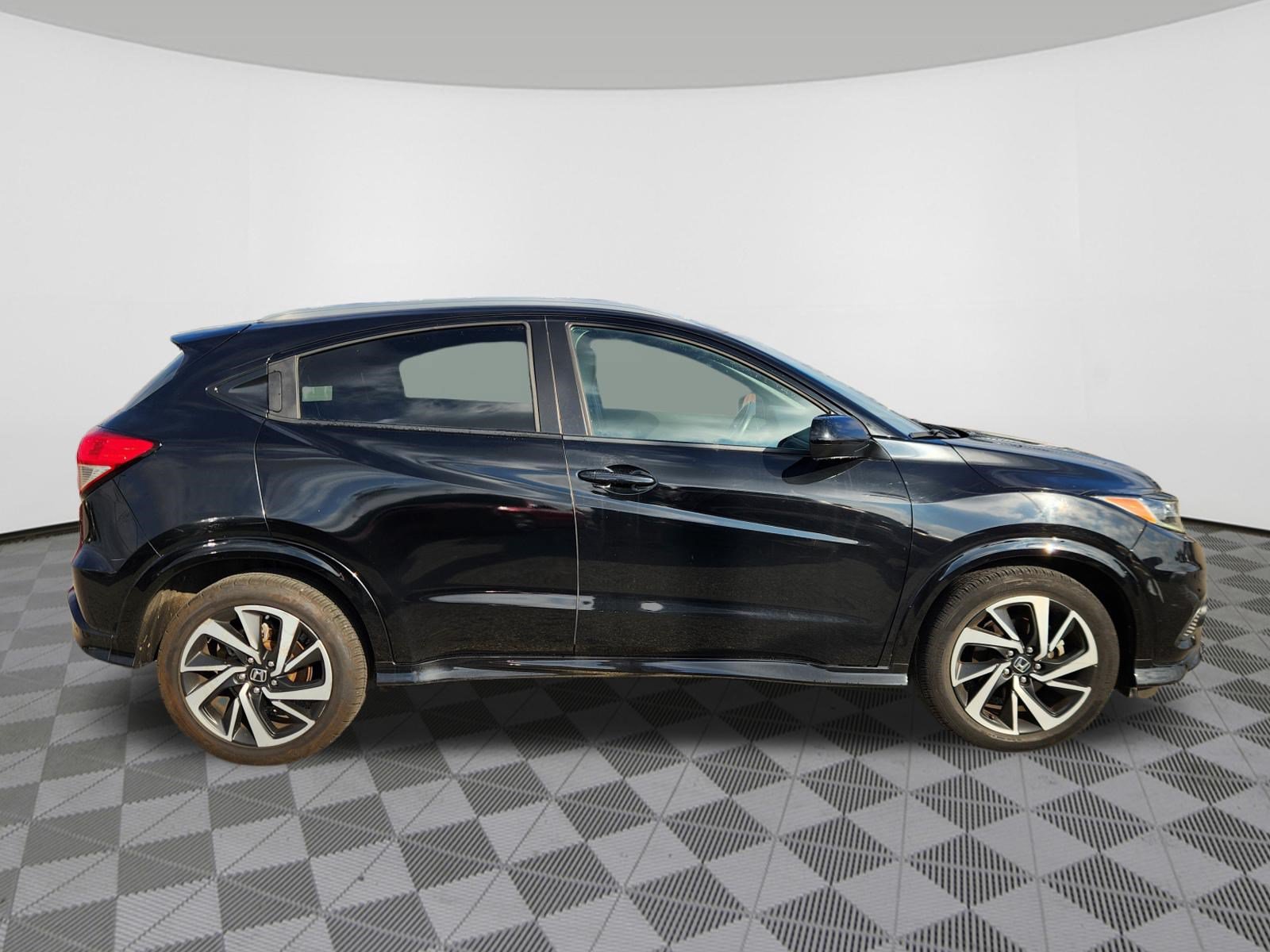 Used 2020 Honda HR-V Sport image 6
