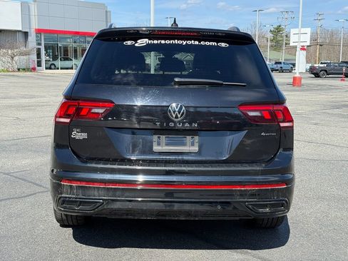 Used 2023 Volkswagen Tiguan SE R-Line AWD/4WD image 4