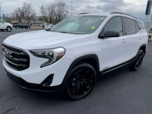 Used 2020 GMC Terrain SLT w/ Preferred Package image 4