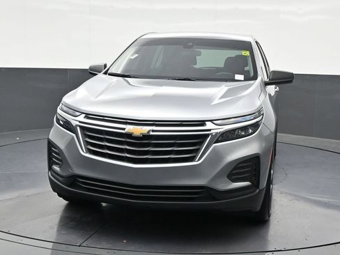 Used 2024 Chevrolet Equinox LS w/ LS Convenience Package FWD image 9