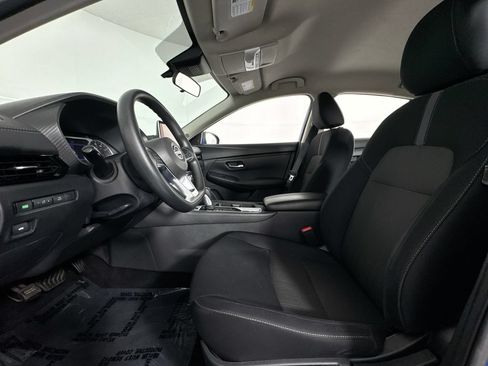 Used 2024 Nissan Sentra SV FWD image 10