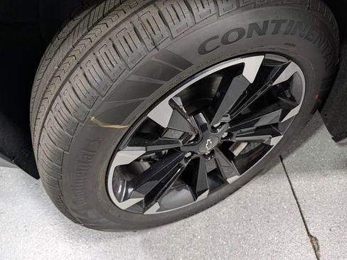 New 2026 Chevrolet Equinox RS AWD/4WD image 10