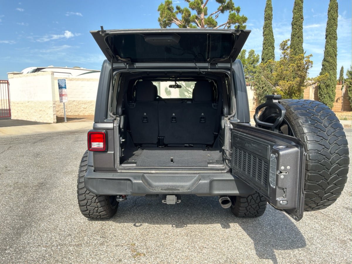 Used 2021 Jeep Wrangler Unlimited Sport AWD/4WD image 24