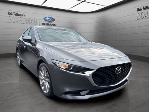 Used 2022 MAZDA MAZDA3 s image 1