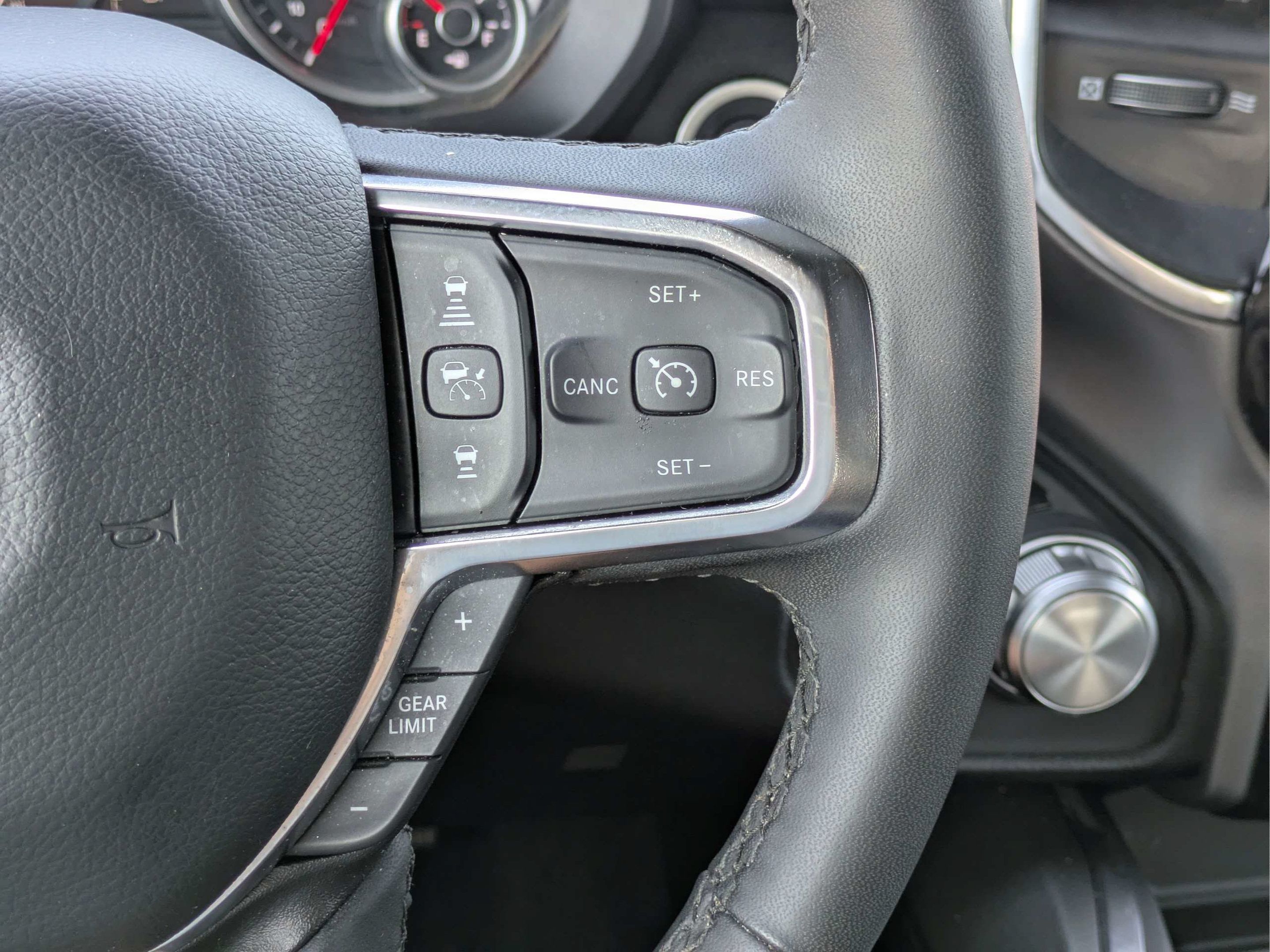 Used 2026 RAM 1500 Laramie AWD/4WD image 25