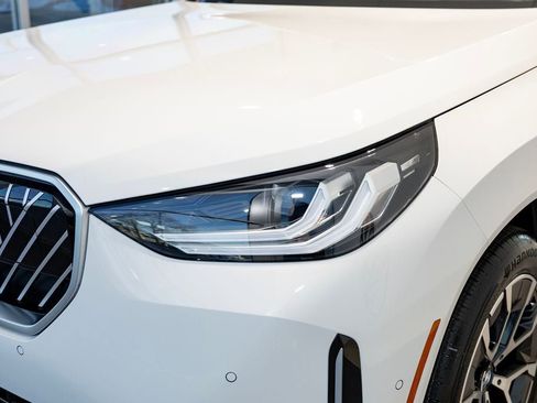 New 2026 BMW X3 xDrive30 w/ Convenience Package image 8