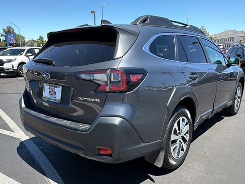 Used 2023 Subaru Outback Premium AWD/4WD image 3