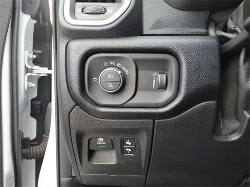 Certified 2021 RAM 1500 Big Horn image 13