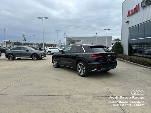 Used 2019 Audi Q8 Prestige w/ Luxury Package image 7