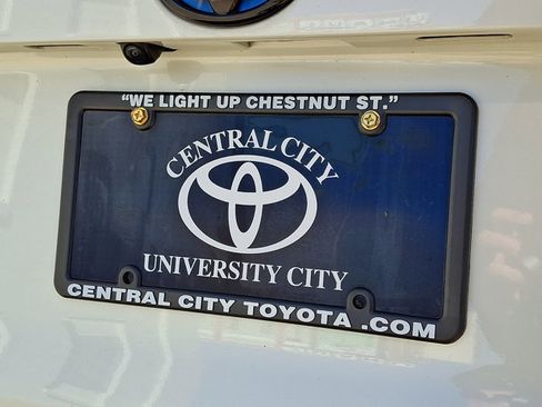 Used 2022 Toyota RAV4 XSE w/ XSE Grade Weather Package AWD/4WD image 32
