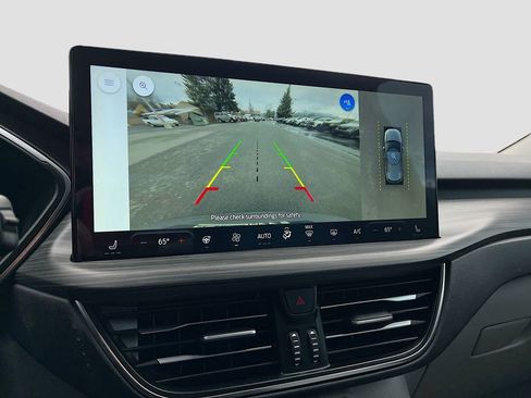 Used 2025 Ford Escape Platinum w/ Premium Technology Package image 14