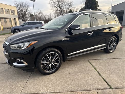 Certified 2019 INFINITI QX60 Luxe w/ Sensory Package image 1