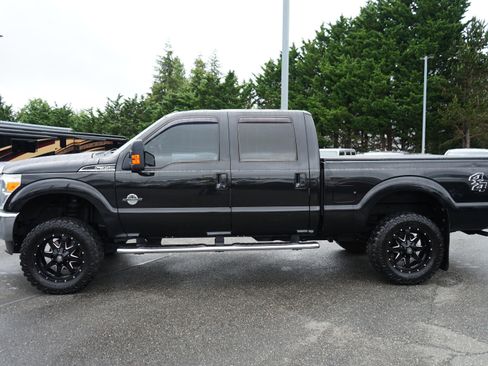 Used 2015 Ford F350 Lariat w/ Camper Package AWD/4WD image 8