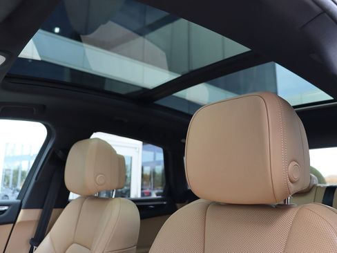 Used 2017 Porsche Macan S image 9