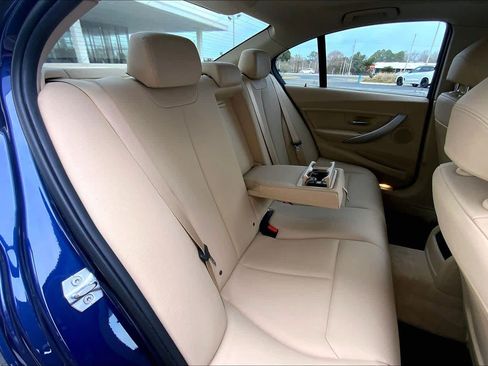 Used 2016 BMW 320i 320i image 19