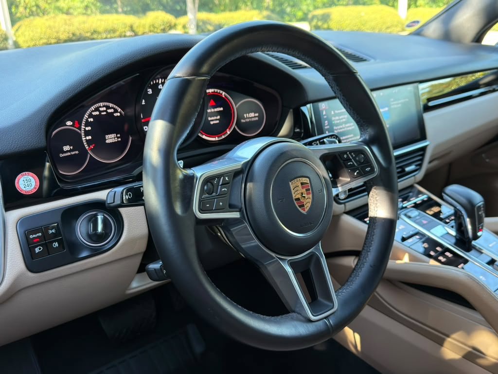 Used 2020 Porsche Cayenne AWD/4WD image 8