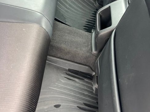 Used 2018 Honda Accord Sport image 16
