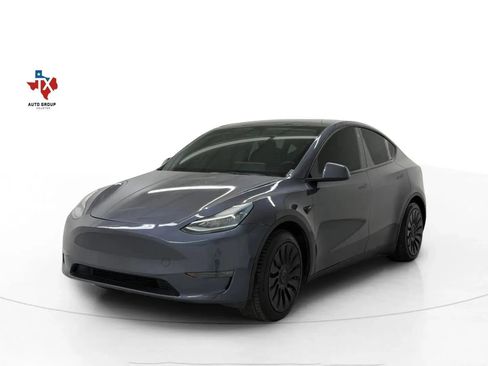 Used 2021 Tesla Model Y Long Range AWD/4WD image 4