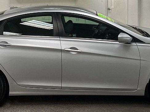 Used 2012 Hyundai Sonata GLS image 4